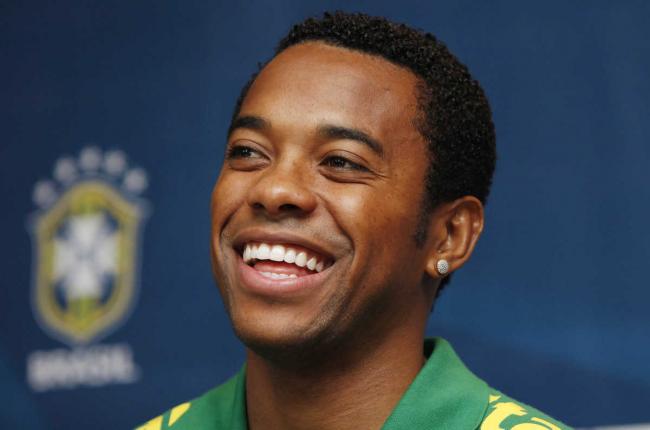 Известный бразильский футболист осужден за групповое изнасилование