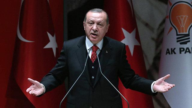 Эрдоган обвинил США в попытке наказать Турцию