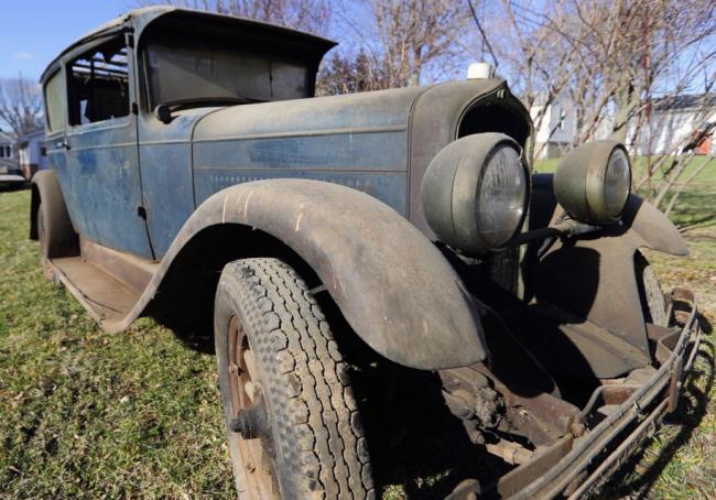 В США в заброшенном гараже нашли уникальнейший автомобиль (ФОТО)