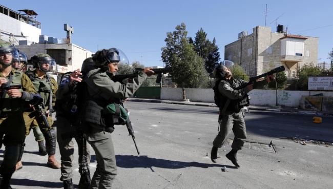 Израильские военные бросили гранату в журналистов