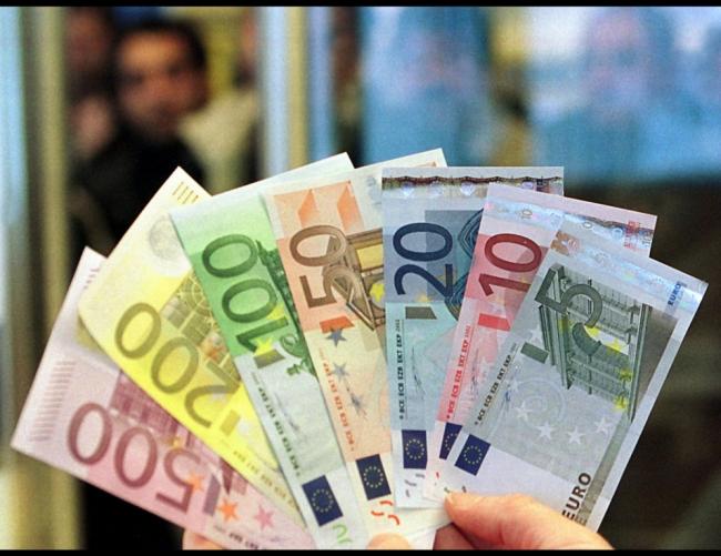 Евро в Украине взлетел до рекордной отметки