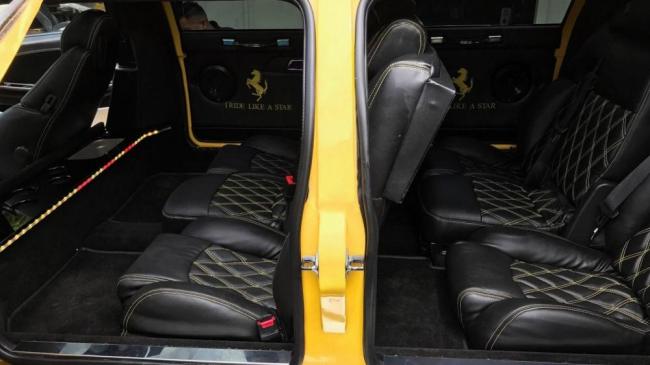 Уникальный экземпляр: на eBay продают самый необычный автомобиль Ferrari (ФОТО)
