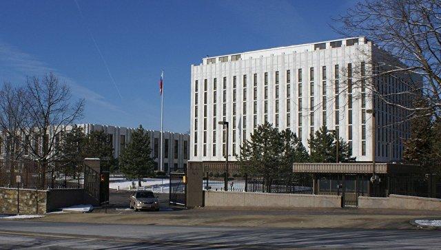Площадь у посольства России в Вашингтоне назвали в честь Немцова