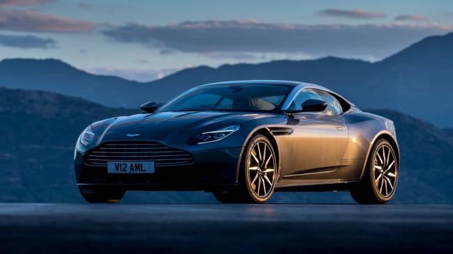Кризиса нет: в Украине засветился новый суперкар  Aston Martin (ФОТО)