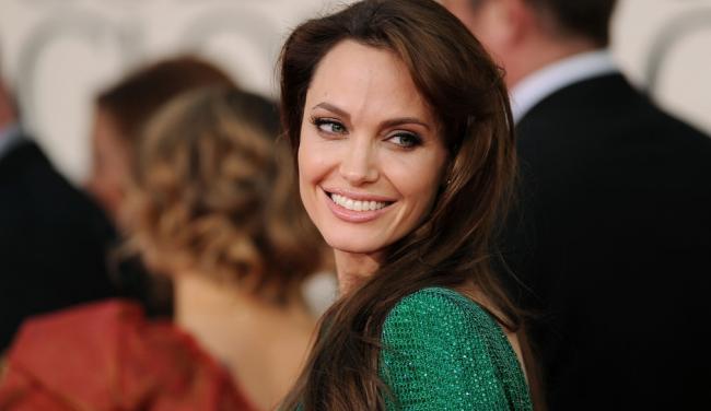 Анджелина Джоли сразила публику на встрече номинантов «Золотого глобуса» (ФОТО)