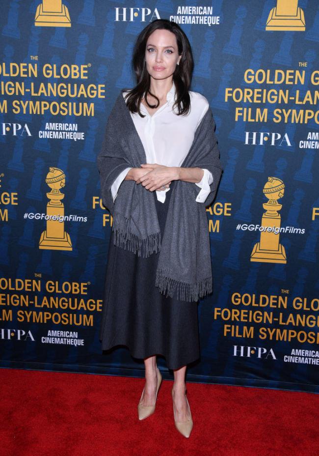 Анджелина Джоли сразила публику на встрече номинантов «Золотого глобуса» (ФОТО)