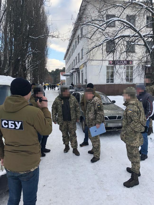 Стали известны подробности задержания коррупционера в рядах ВСУ (ФОТО)