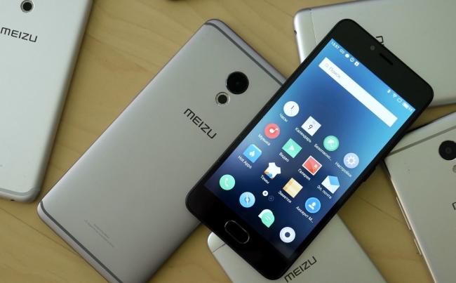 Уникальный смартфон Meizu засветился в Сети (ФОТО)