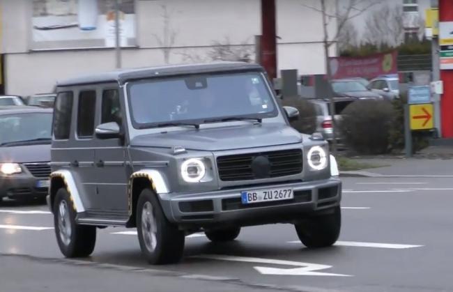 Новый внедорожник от Mercedes-Benz впервые замечен на дорогах (ФОТО)