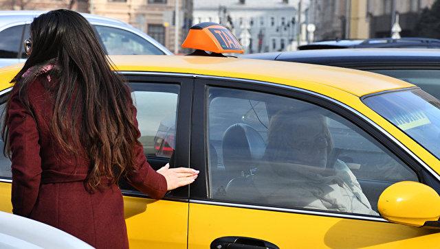 Ученые выяснили, почему мужчины-таксисты зарабатывают больше женщин