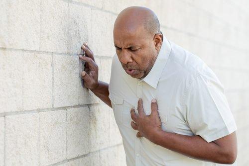 Ученые назвали ранние признаки сердечного приступа