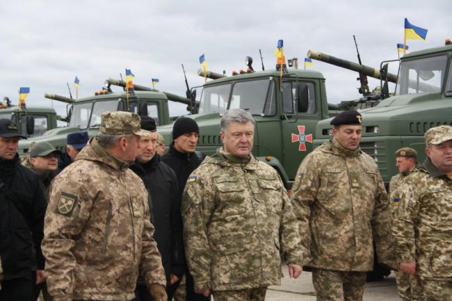 Петр Порошенко сообщил об укреплении обороноспособности Украины