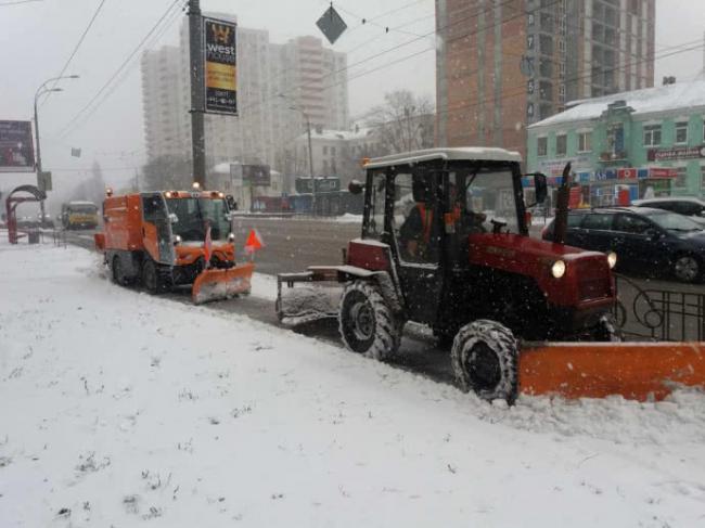 «Киевлянам нужно ездить на автобусах», – КГГА (ФОТО)