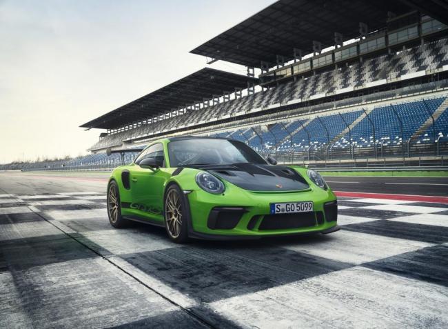 Немцы готовят к презентации самый мощный Porsche 911 в истории (ФОТО)