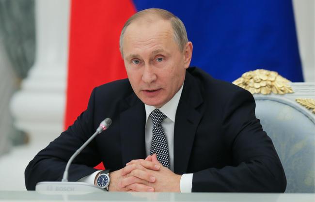 Снова за свое: Владимир Путин сообщил об успешном испытании "неуязвимой" ядерной ракеты