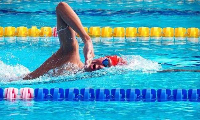 Украинский пловец выиграл серебро в турнире Malmsten Swim Open
