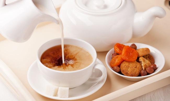 Дворецкий королевской семьи Великобритании раскрыл секрет приготовления идеальной чашки чая