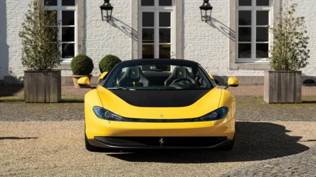 Абсолютный эксклюзив: уникальный автомобиль Ferrari выставили на аукцион (ФОТО)