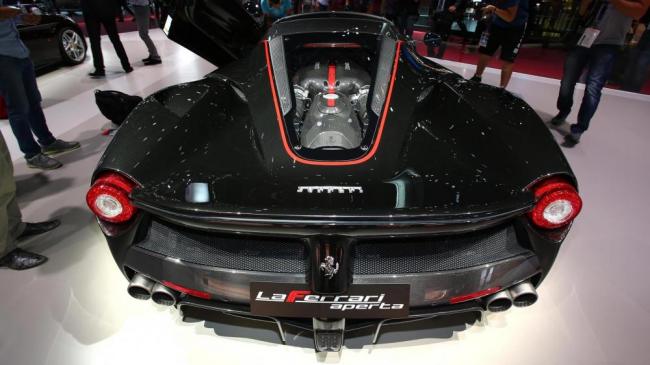 Компания Ferrari планирует выпустить электрический суперкар в 2023 году