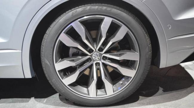 Долгожданная премьера: компания Volkswagen представила новый высокотехнологичный автомобиль (ФОТО)