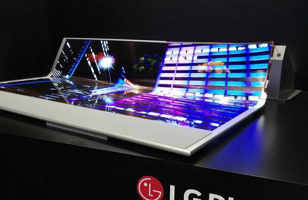 LG показала огромный прозрачный гибкий дисплей