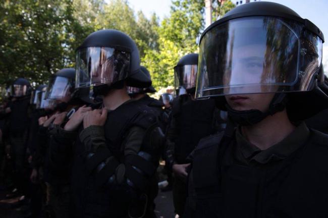 В Киевской области произошла драка между активистами “Национального корпуса” и полицейскими (ФОТО)