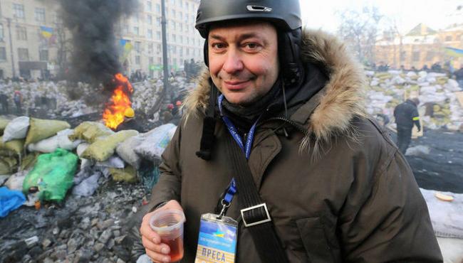 Руководителя портала "РИА Новости Украины" везут в Херсон