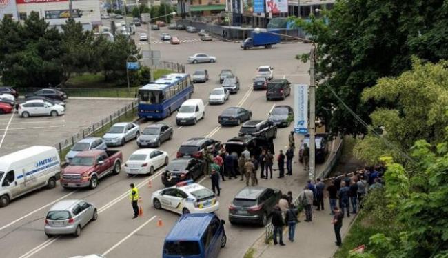 Сотрудники СБУ провели спецоперацию в одном из центральных районов Харькова (ФОТО)