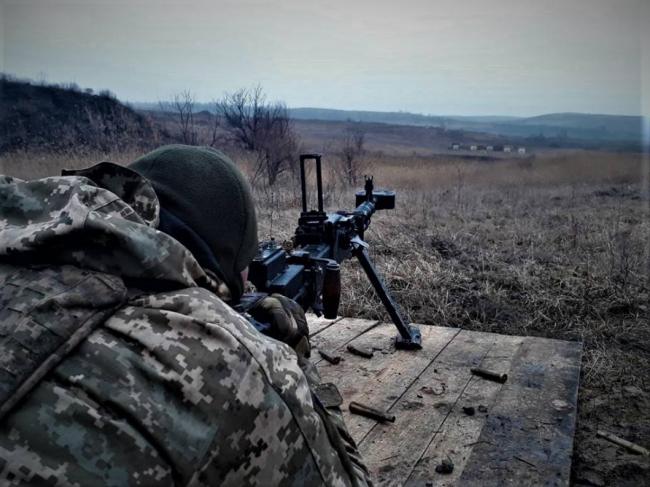 “Ситуация в зоне боевых действий на Донбассе остается сложной”, - штаб ООС