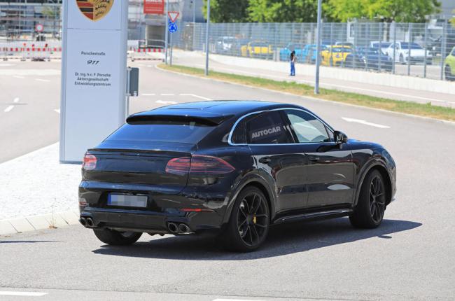 Новый Porsche Cayenne рассекречен во время тестов (ФОТО)