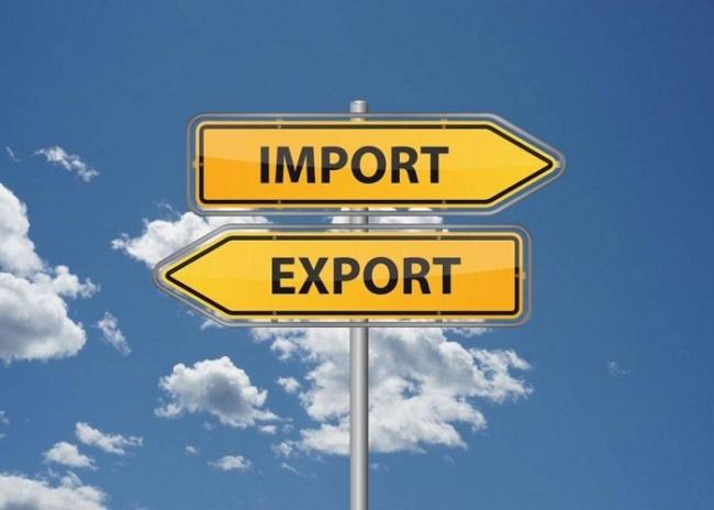 Дефицит внешней торговли товарами в Украине вырос в 1,4 раза