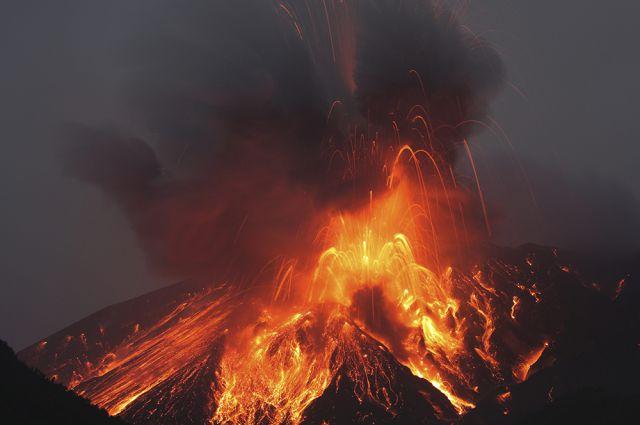 Японии угрожает катастрофическое извержение вулкана