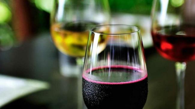 Компонент красного вина защищает от развития артрита