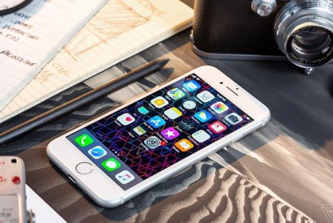 Apple iPhone 8 в Украине сильно упал в цене