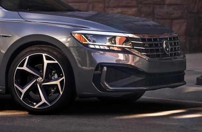Внешность нового Volkswagen Passat полностью раскрыта (ФОТО)