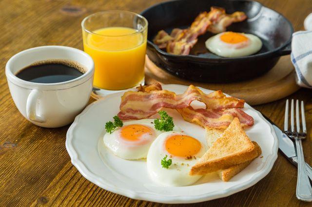 Завтрак и отказ от телевизора - секрет здоровья, уверены кардиологи