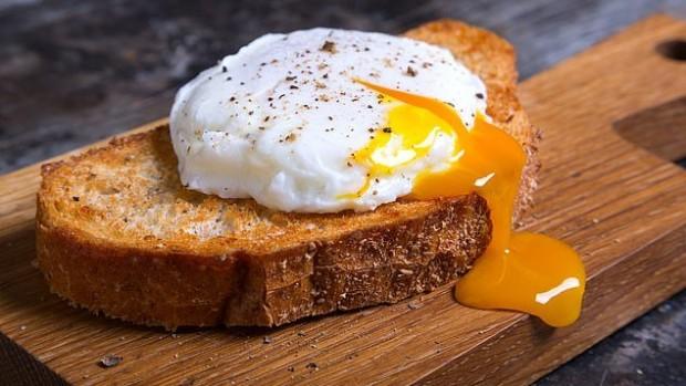 Ученые доказали, что яйца повышают риск развития инфаркта и инсульта