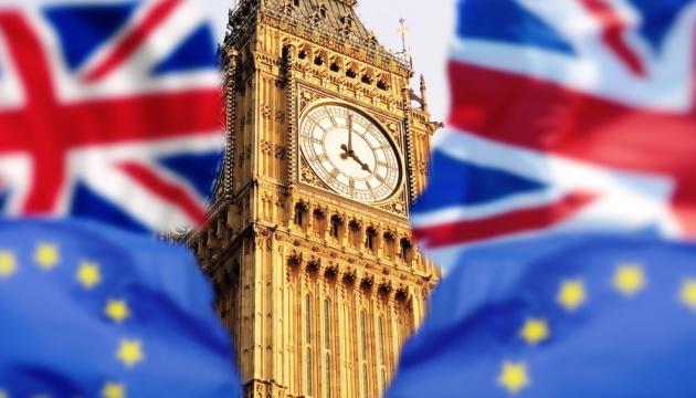 Парламент Великобритании официально отсрочил Brexit