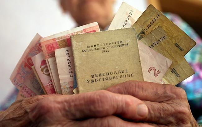 Рева объяснил, почему украинскую пенсию получают не все жители оккупированного Донбасса