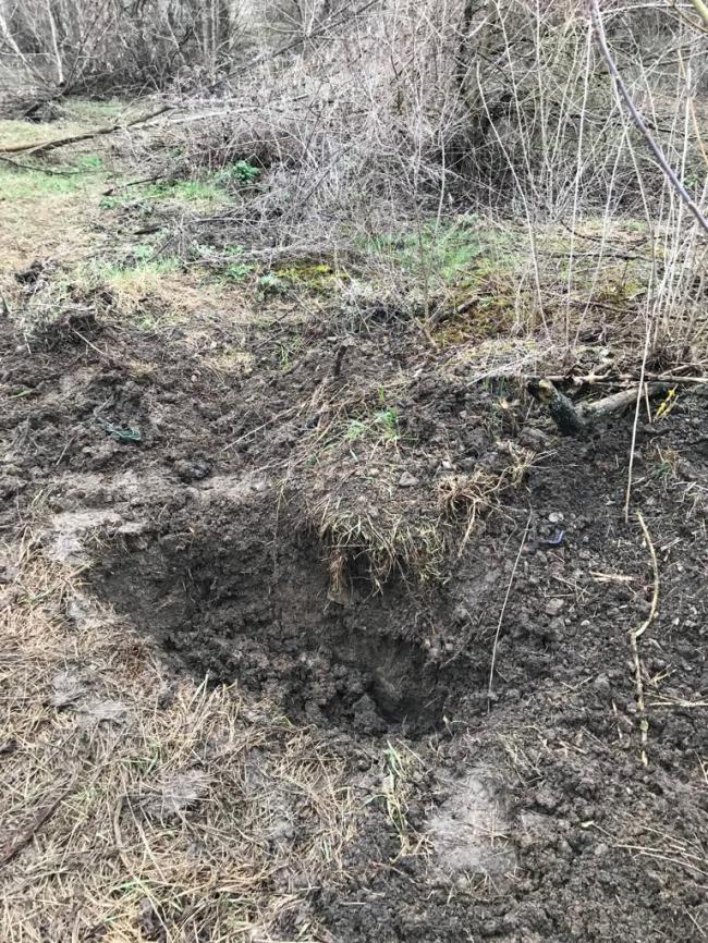 На Луганщині СБУ виявила схрон із військовими засобами ураження