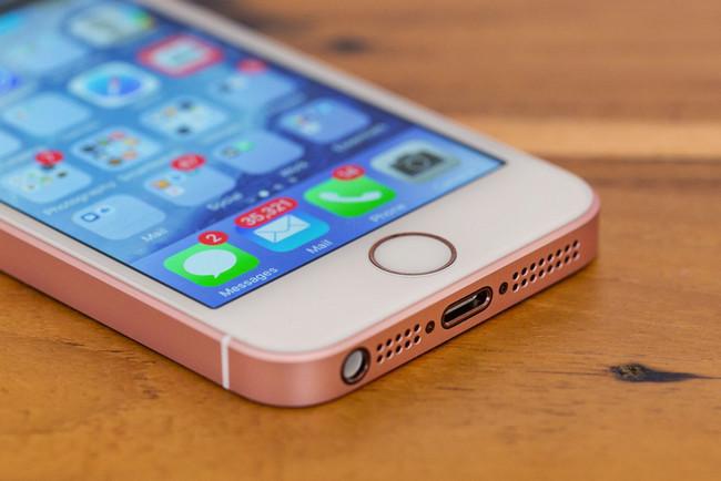 Apple прекратила выпуск дешевых iPhone