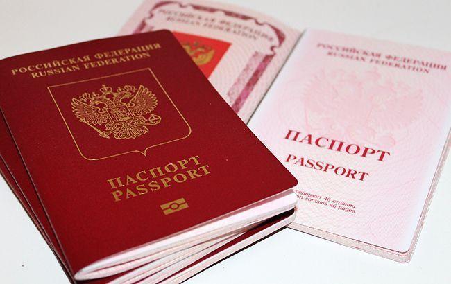 Матиос назвал число жителей ОРДЛО, получивших паспорта РФ