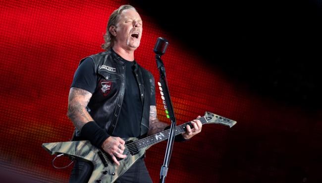 Metallica отменила ближайшие концерты из-за запоя вокалиста
