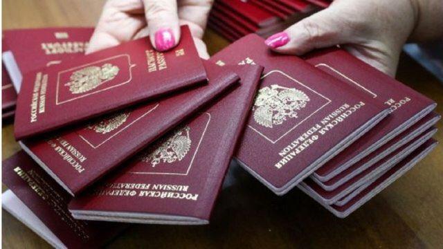 Германия не будет признавать российские паспорта, выданные на Донбассе, – посол Украины в ФРГ