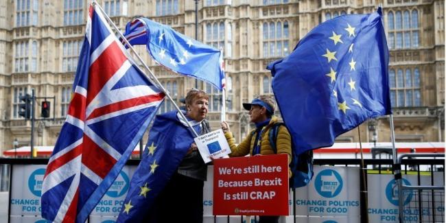 Великобритания и ЕС одобрили сделку по Brexit