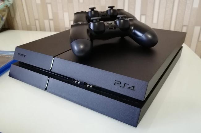 PlayStation 4 вышла на второе место в истории по продажам среди домашних консолей