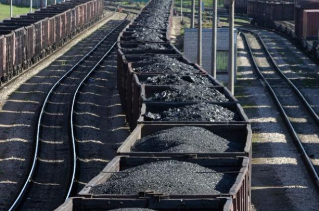 Спецпошлина на импорт российского угля в Украину вводится с 15 апреля
