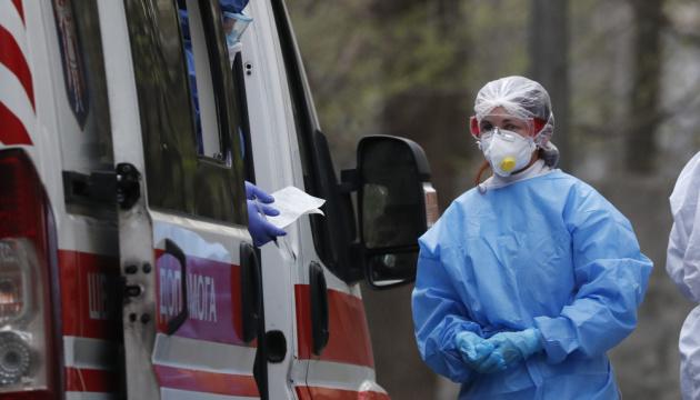 В Украине госпитализированы почти 8000 больных с коронавирусом