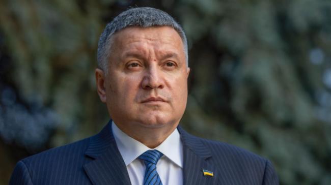 Аваков пригрозил жесткой реакцией на нарушения на местных выборах