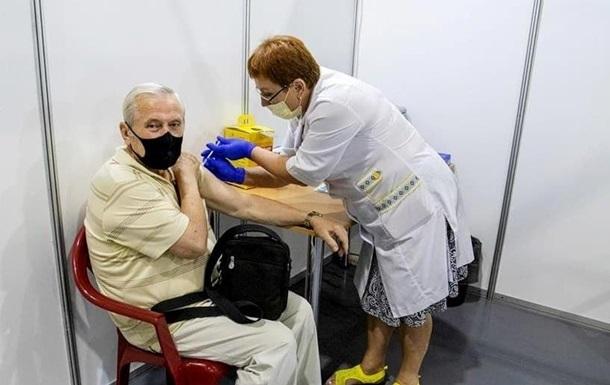 Минздрав Украины одобрил бустерную дозу вакцины